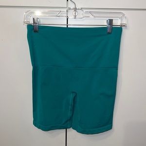 Yitty Nearly Naked Shaping High Waist Shorts in 3X/4X